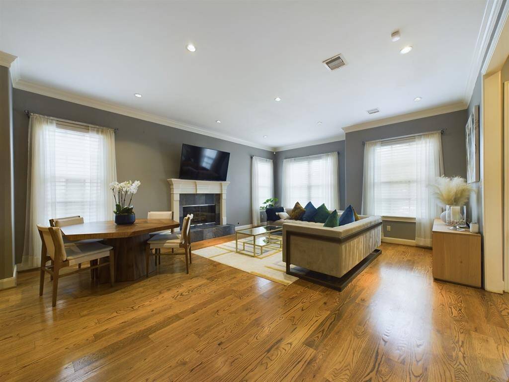 Living/Dining Combo