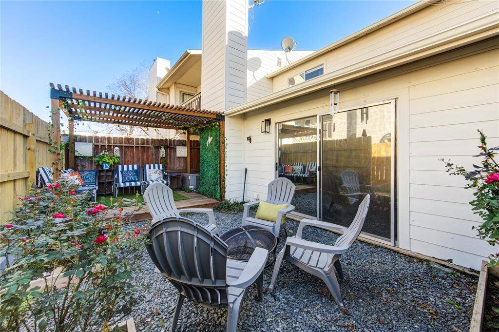 Low Maintenance Backyard! Small Firepit Area with Rose Garden