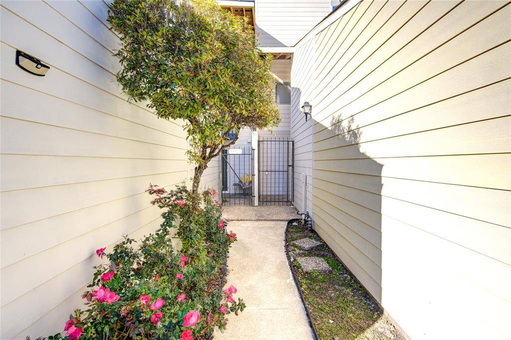 Shared Walkway