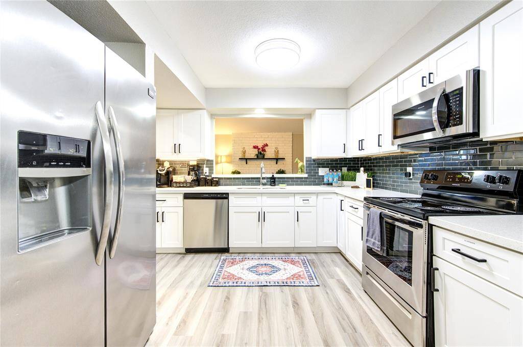 Spacious Kitchen