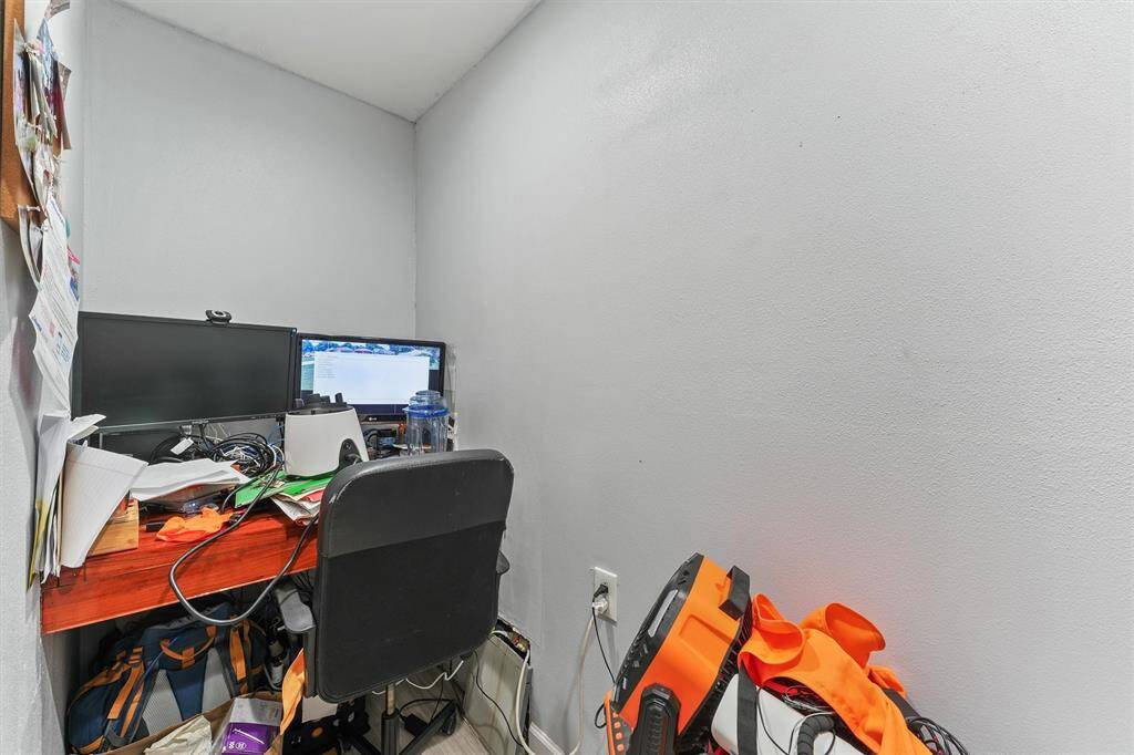Perfect for focused work or study, this bonus space is fully connected to the home’s A/C and tucked away from household noise—ideal for remote work, calls, or personal projects.