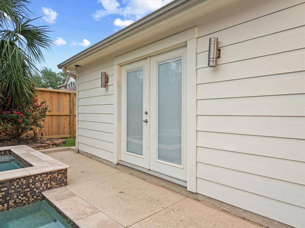 French door addtion to the detached gargage!