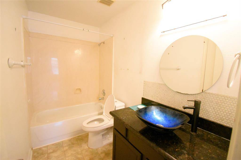Secondary Bath
