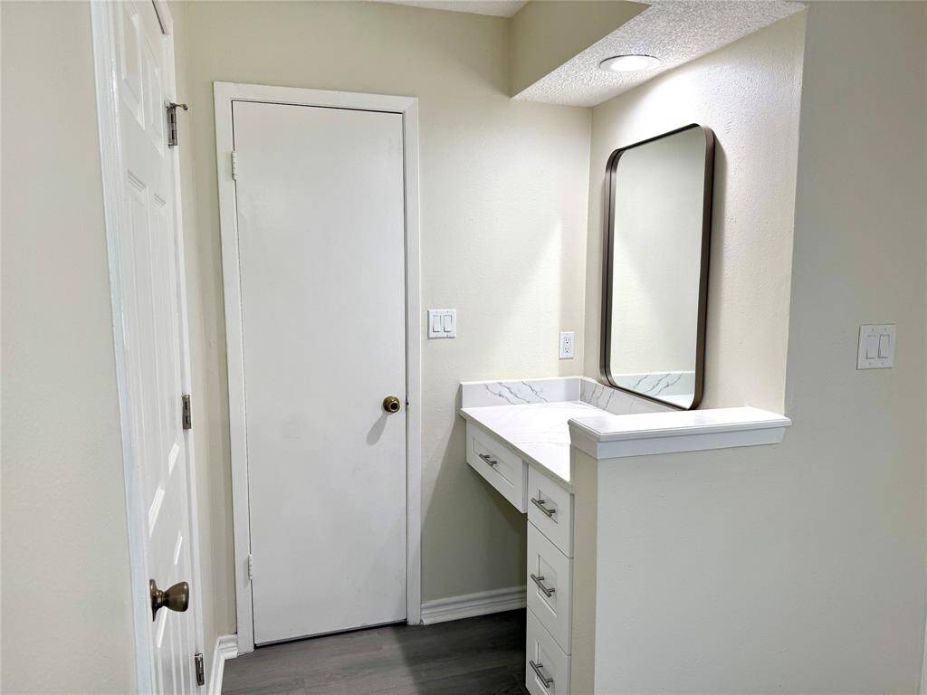 Vanity Area / Makeup Nook with additional storage