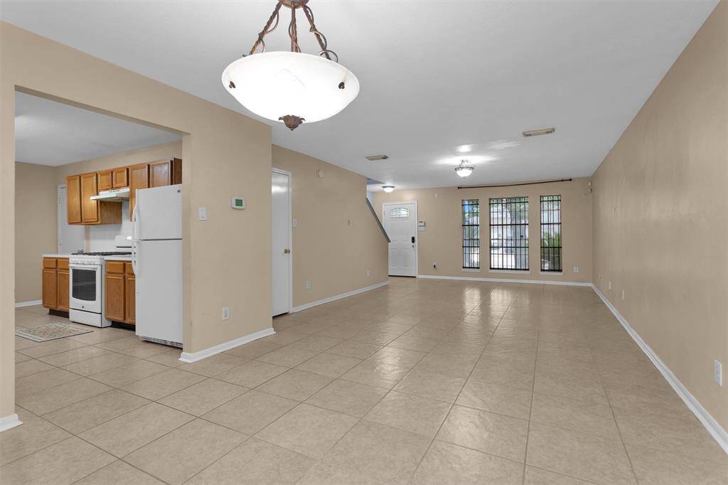 Dining room/living room