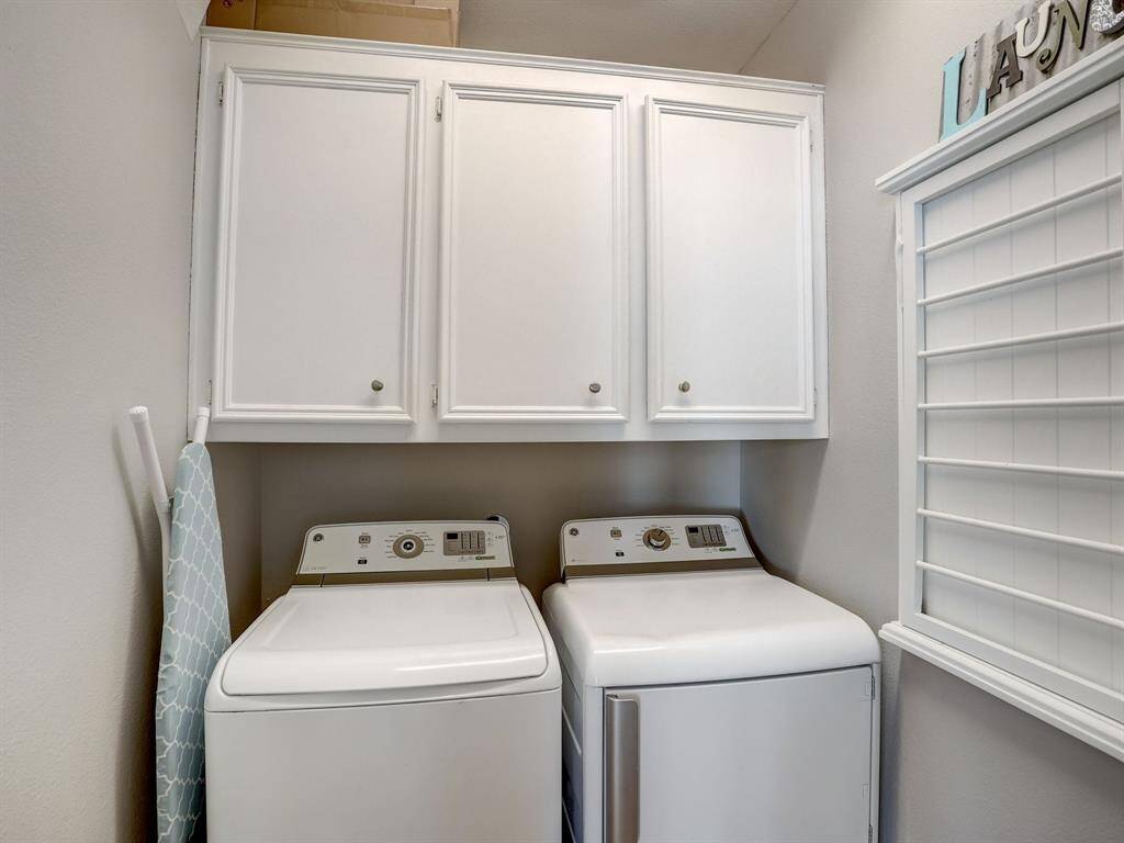 No one likes to do laundry, but this space is great so it makes it more tolerable!