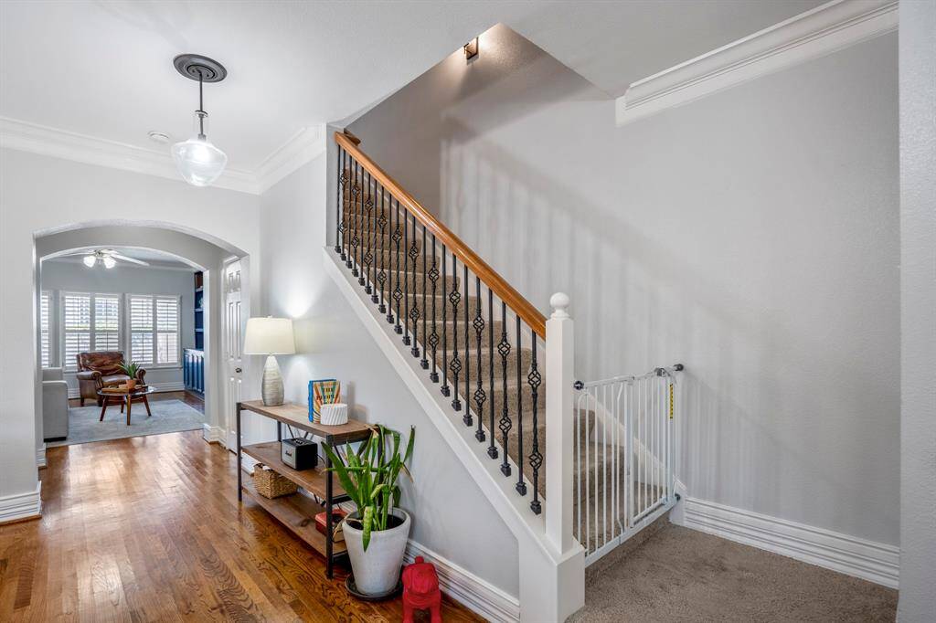 Let’s head upstairs, where the home’s private spaces await, including a serene primary suite, generously sized bedrooms, a home office, and plenty of room to unwind in style.