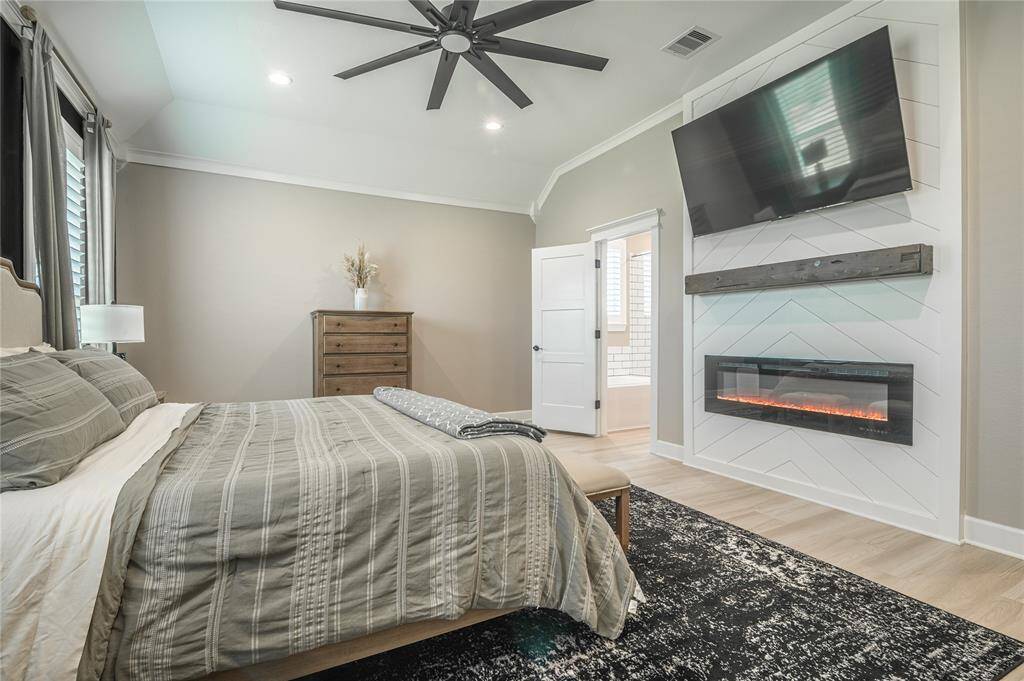 additional recessed light in primary
