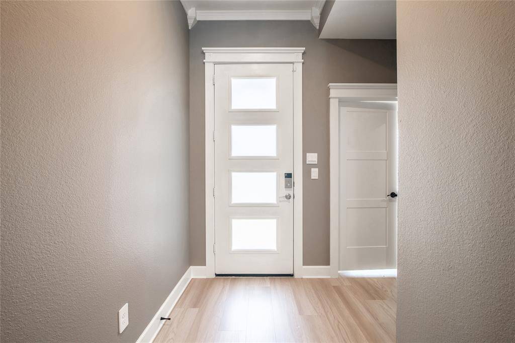 Farmhouse trim around all doors