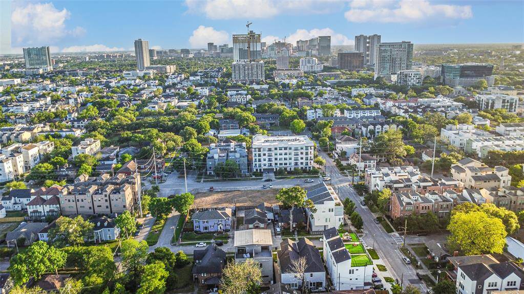 Aerial view showing the close proximity to the Medical Center Museum District.