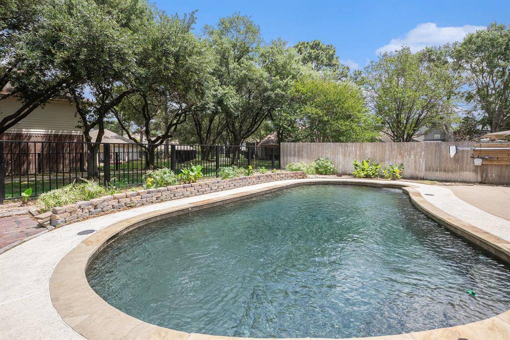 Serene outdoor space with SO much room!