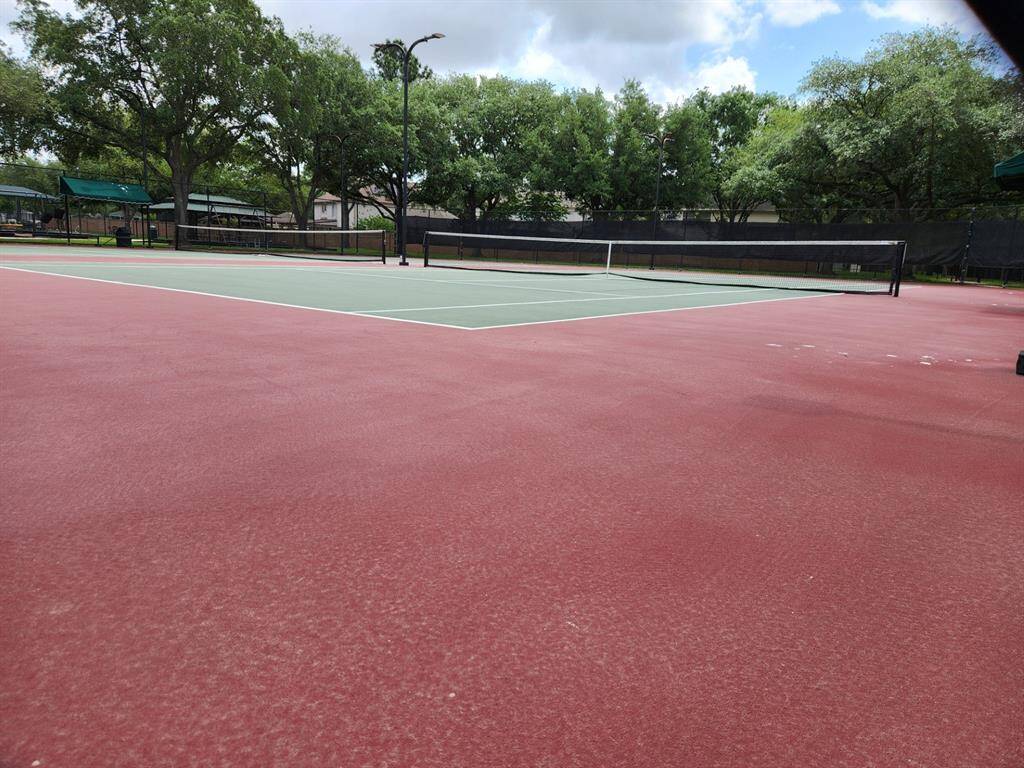 Neighborhood tennis courts