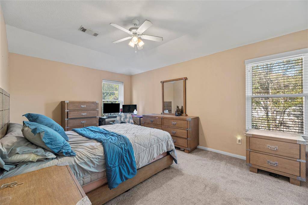 look at all the space in here! The higher than standard ceilings have a good feeling that adds to the spaciousness.