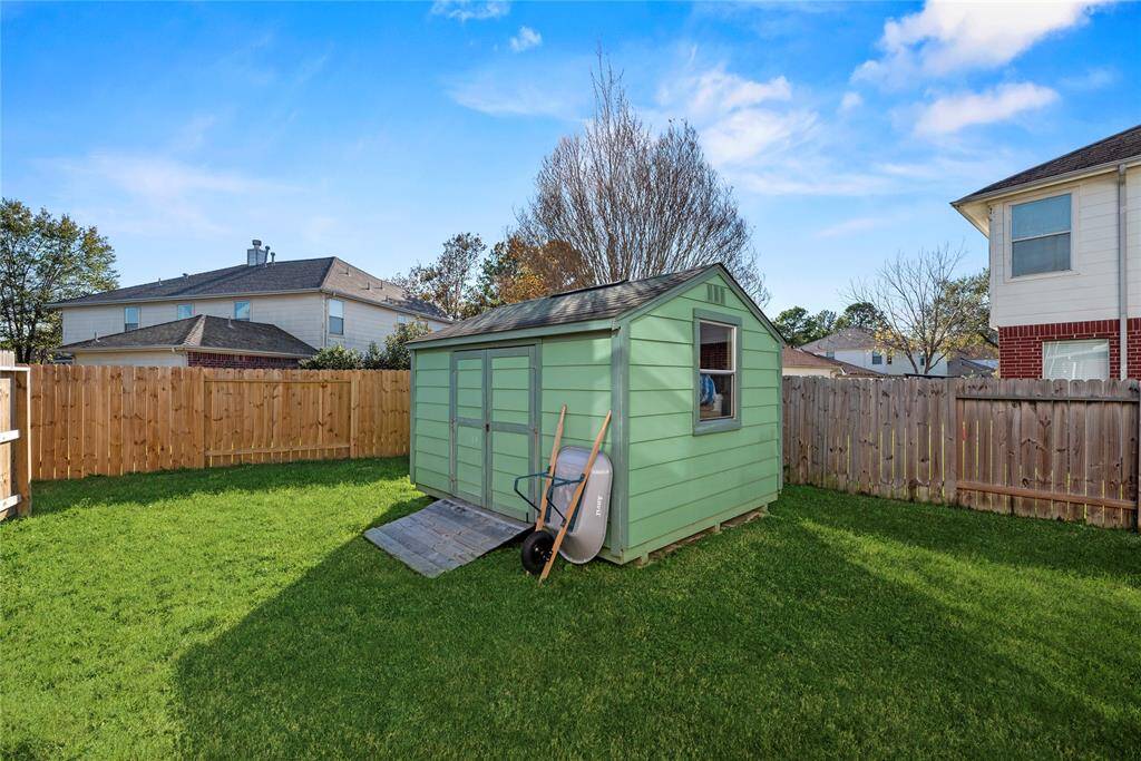 Shed is very handy, located near the pool equiment.