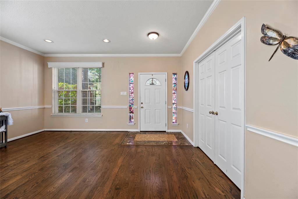 A look back towards the front door.
