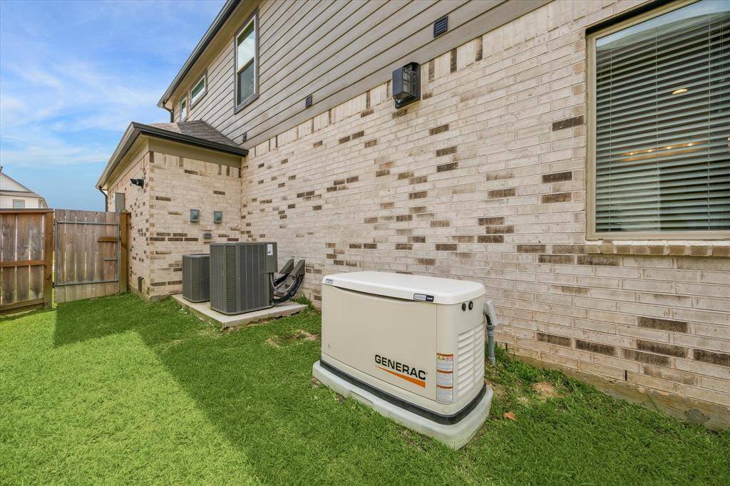 The sun and rain can not stop you from going out side with Double extended covered patio.