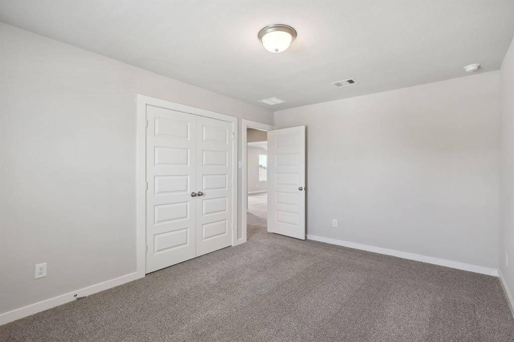 Photo is not of the actual home but is an inspirational photo of builder’s model home and may depict options, furnishings, and/or decorator features that are not included.