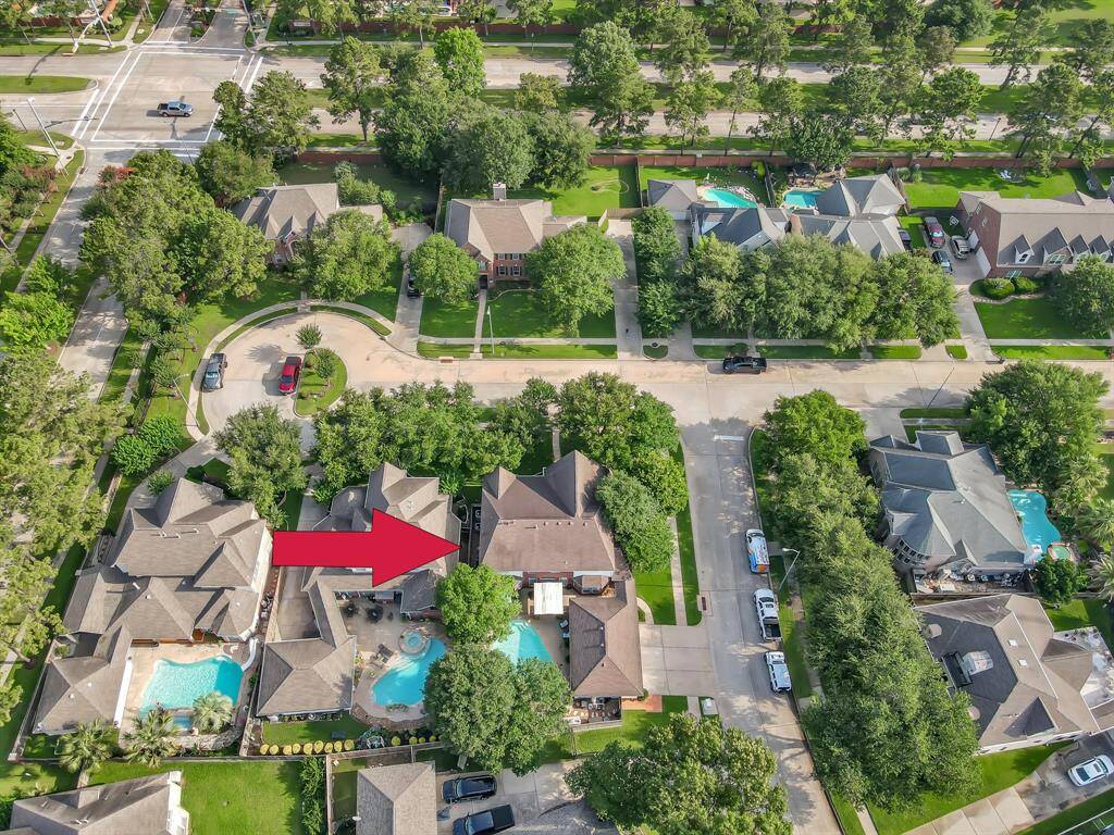 Convenient to Longenbaugh and Barker Cypress.  Easy commute to Hwy. 290, Hwy. 6 and I-10!