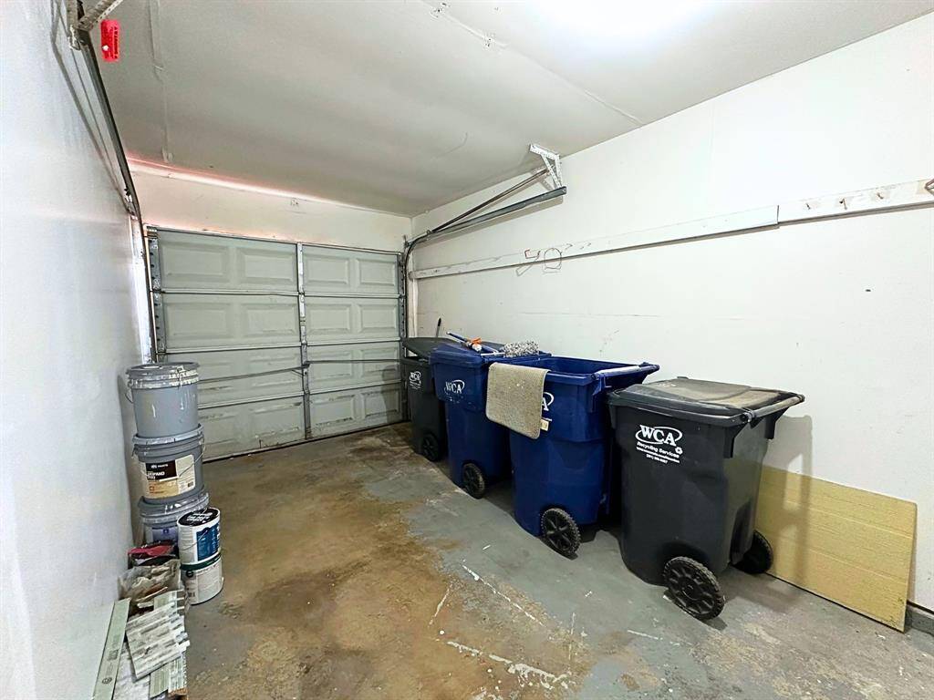 1-Car Garage