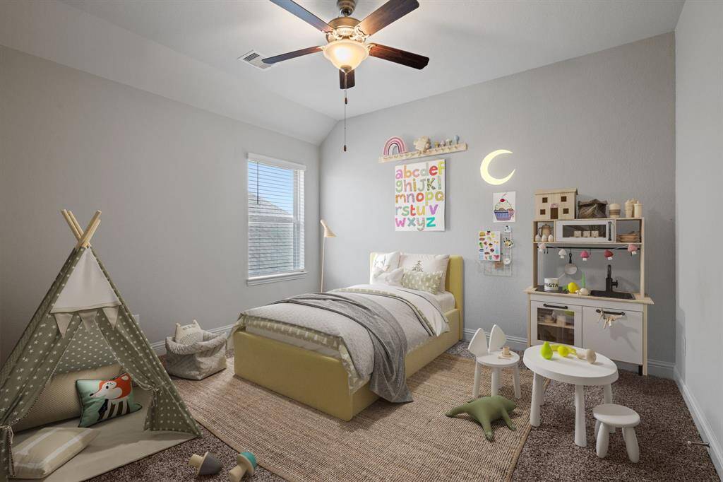 Virtually Staged: This space is an additional bedroom upstairs.