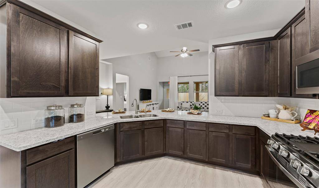 Plenty of counterspace in kitchen (*Photo not of actual home and used for illustration purposes only.)