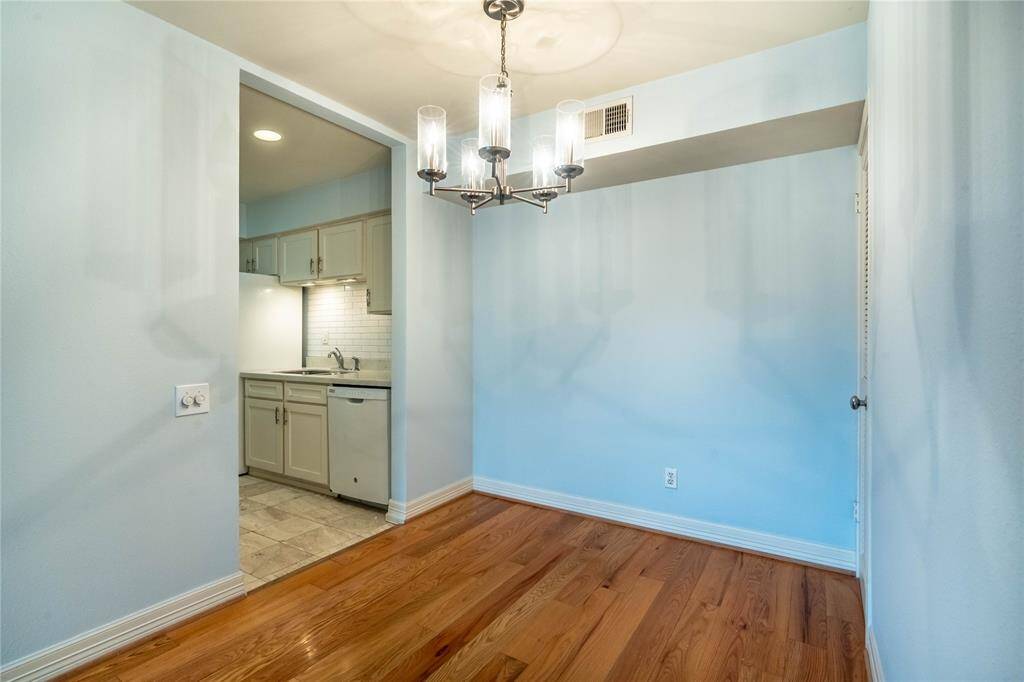 Chandelier Dining Area
