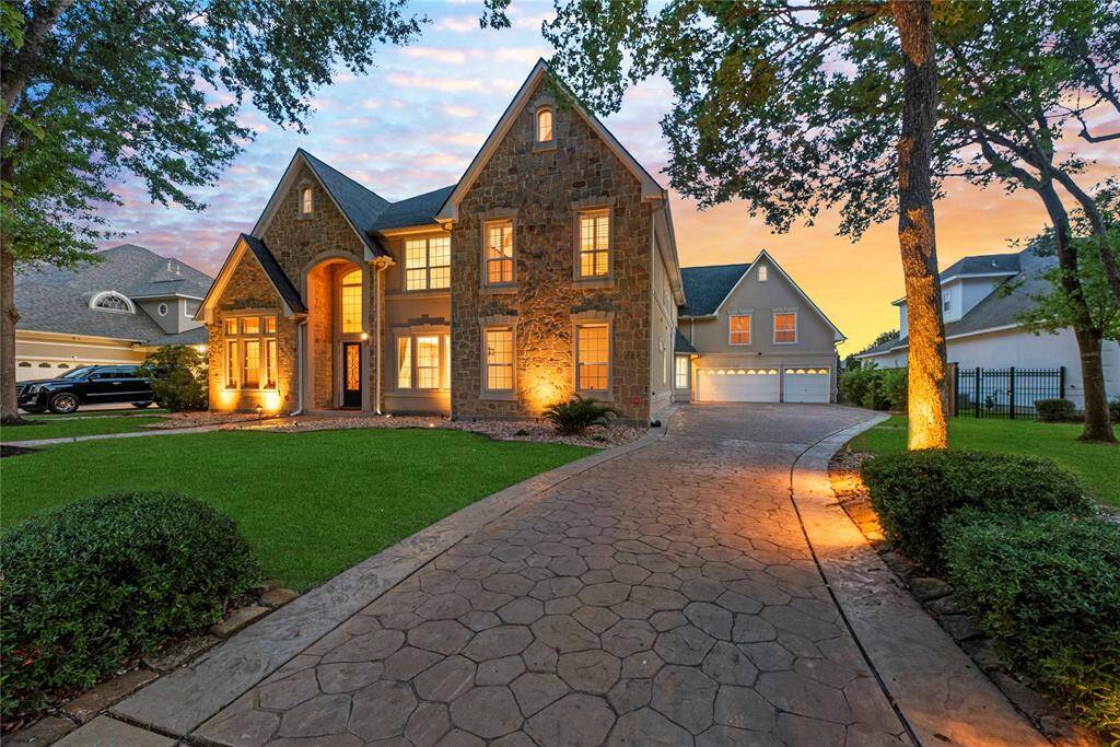 Welcome home to 19907 Westside Forest Drive nestled in the prestigious gated Westside Forest Community! This stunning residence offers an exceptional blend of elegance, comfort, and modern charm in one of the area's most sought-after neighborhoods.