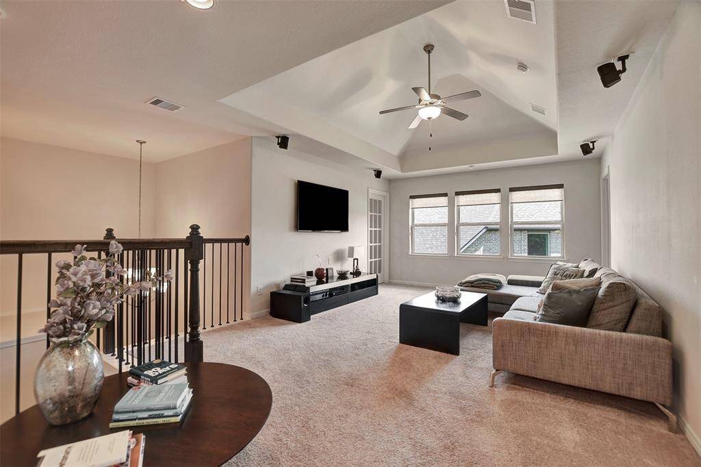 Welcome to this magnificent Gameroom.
