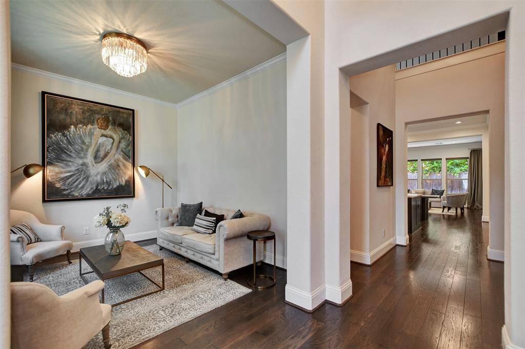 As you walk-in to the left you have a Den, a multipurpose room that can be used as a secondary living space, an office, an at-home library, a games room, a kid’s playroom, and much more.