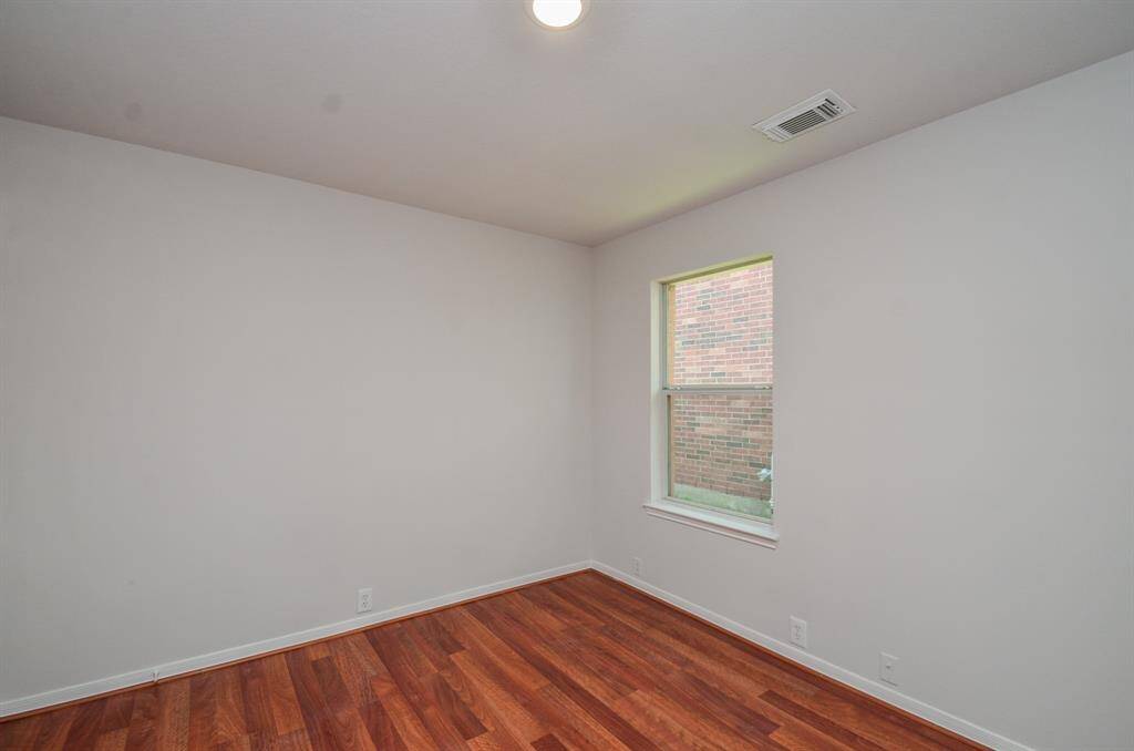 Flex space. Ideal for a home office, playroom, craft room or media room