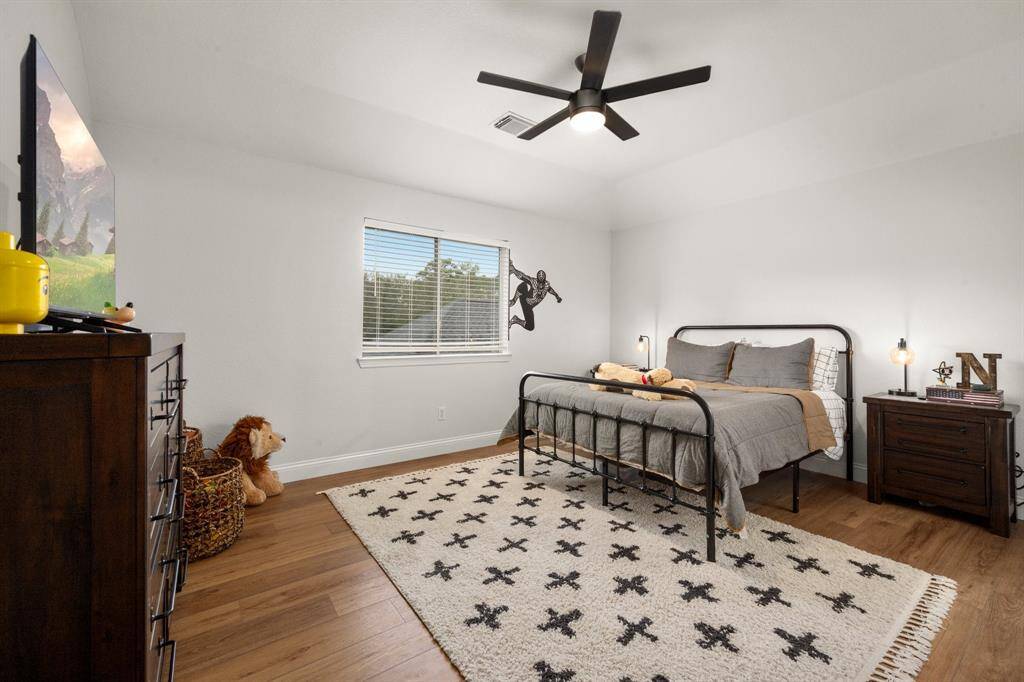 Another large secondary bedroom.