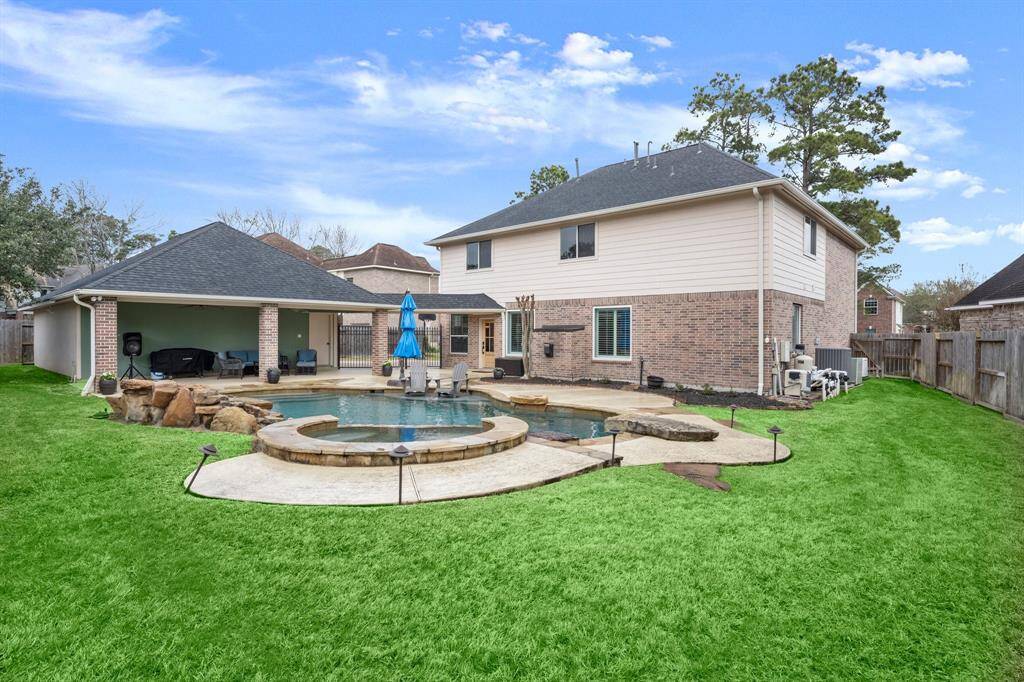 Who needs a vacation with backyard like this?