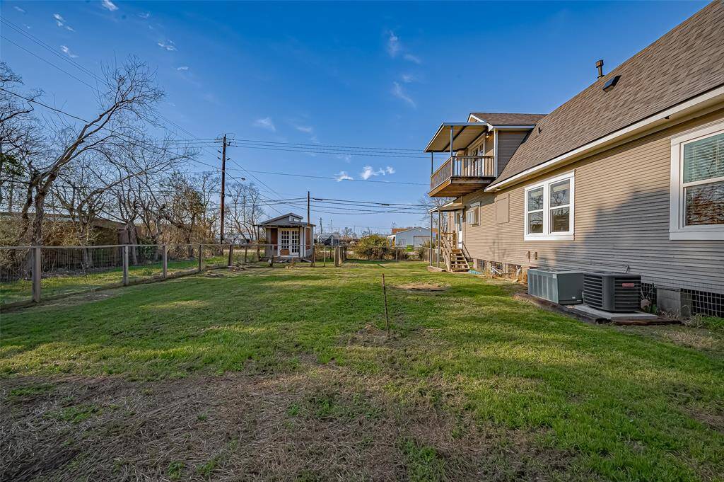 Must see all this space and home has to offer