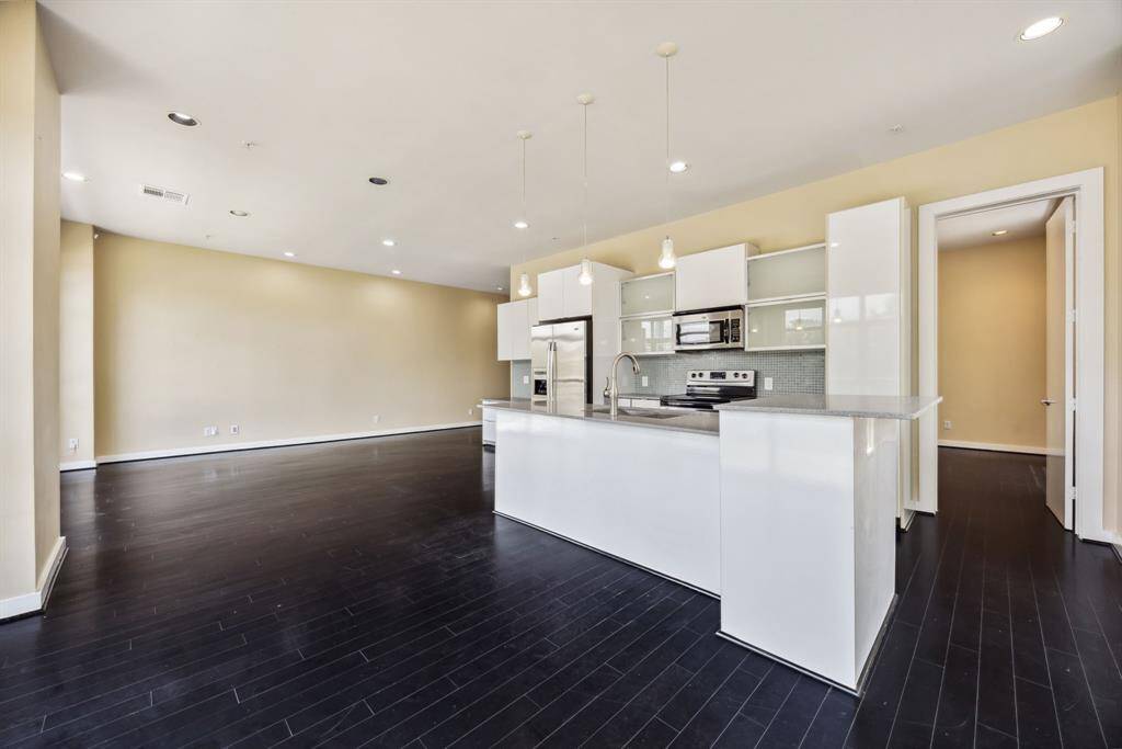 The contemporary kitchen is a chef's dream.
