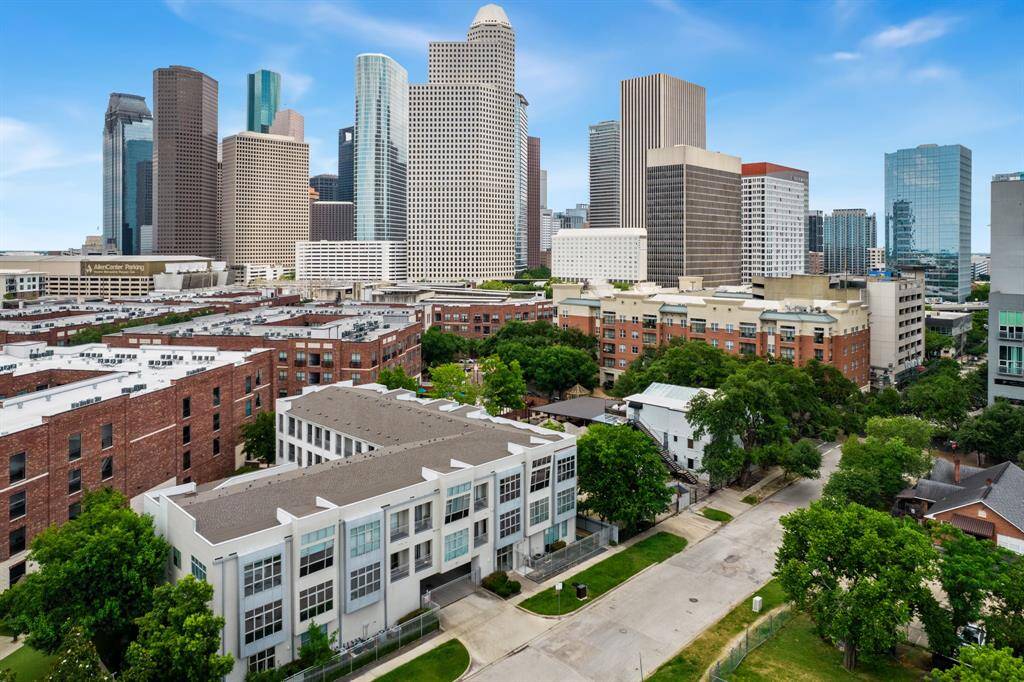 Live in the heart of the city!