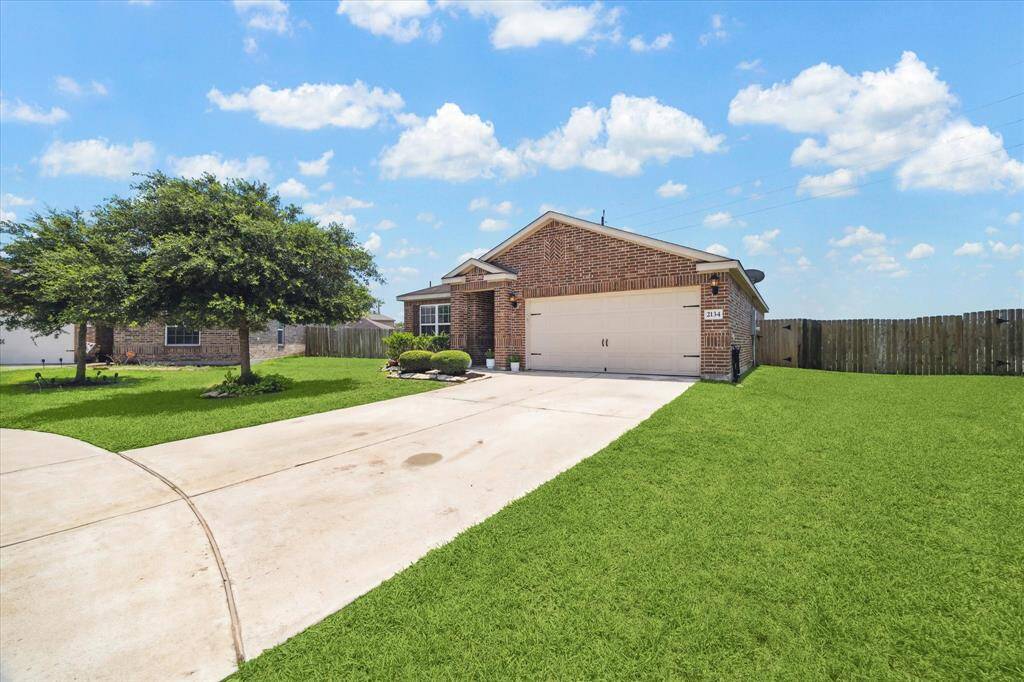 SCHEDULE YOUR SHOWING TODAY!