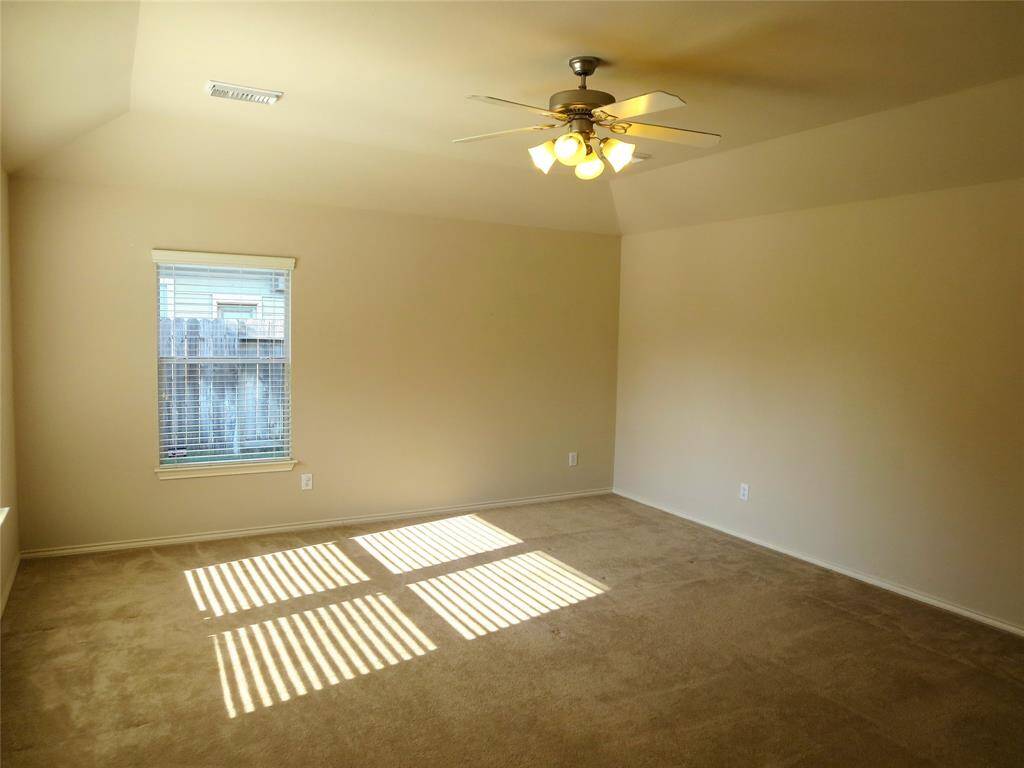 Primary bedroom 01