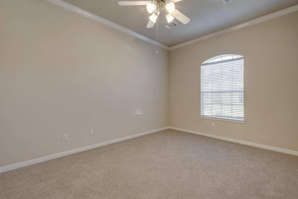 Carpet floors have been replaced with wood floors, and updates are coming soon!