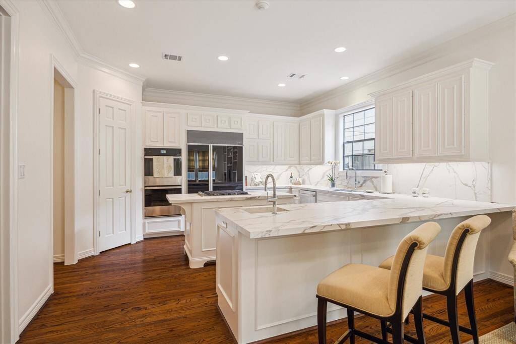 Kitchen - Walk-in pantry, updated fixtures, recessed lighting, excellent storage...