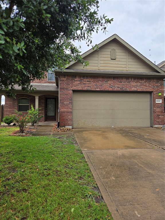 Welcome Home! 2 car garage and off street driveway parking