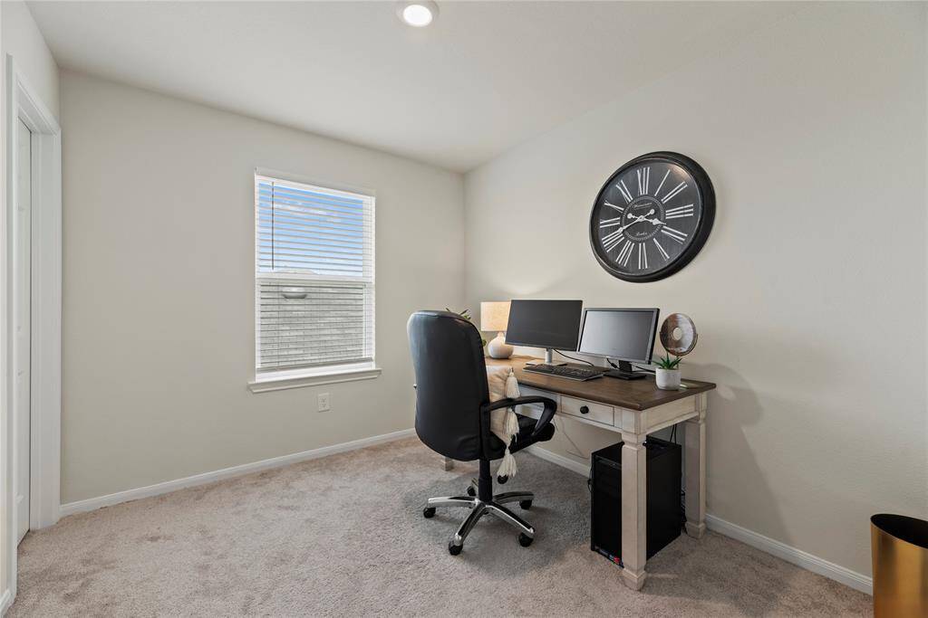 Secondary bedroom