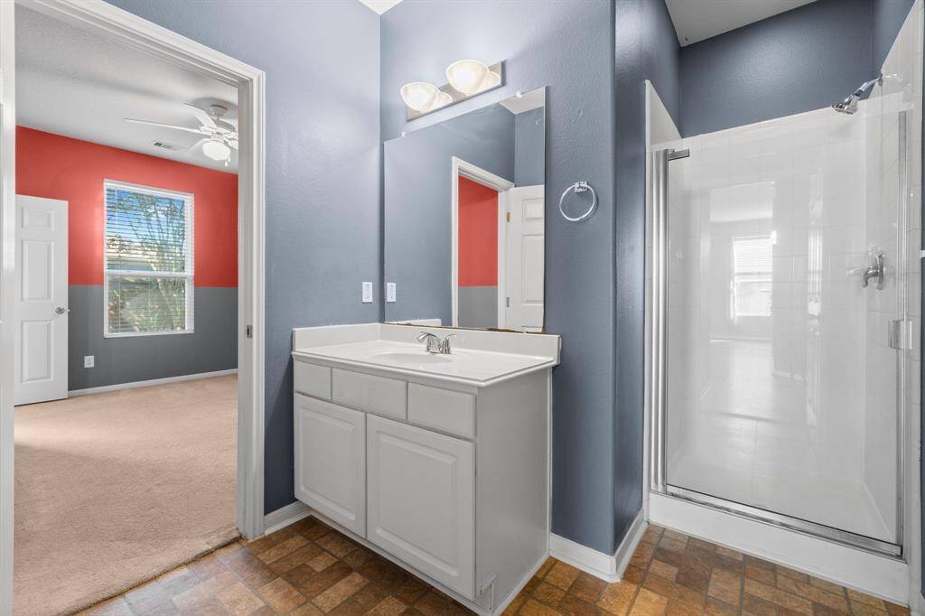 1st Floor Bathroom