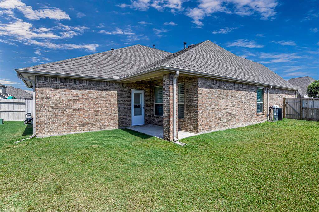 Enjoy the versatility of this spacious, fully fenced backyard—perfect for pets to roam freely, relaxing afternoons in the shade, fun outdoor activities, or entertaining guests. Situated on a desirable corner lot, this yard offers both privacy and plenty of room to make memories!