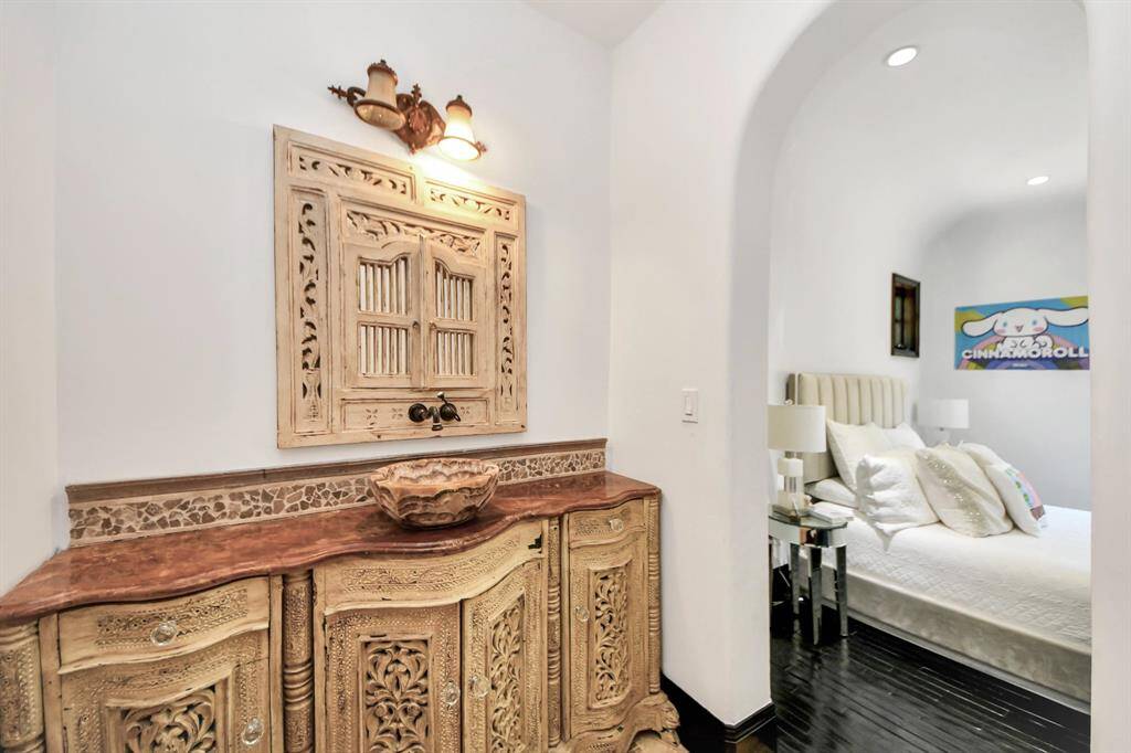 Experience the convenience of a Jack and Jill bathroom.