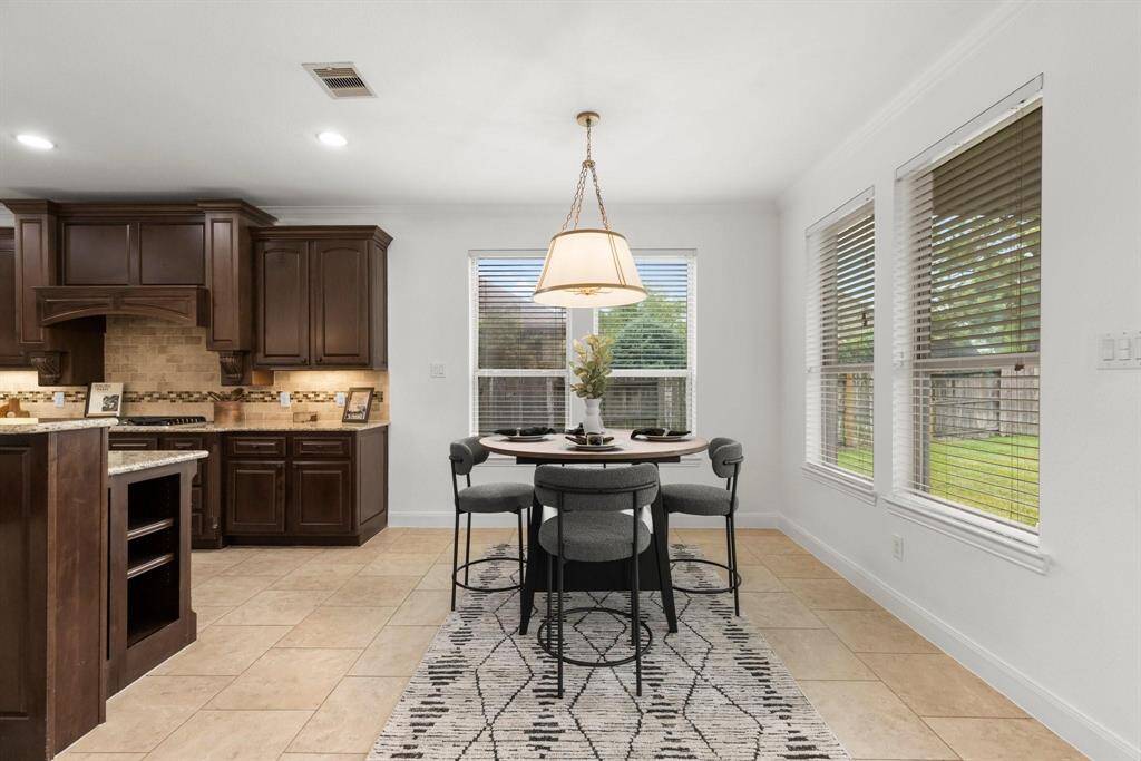 Breakfast nook