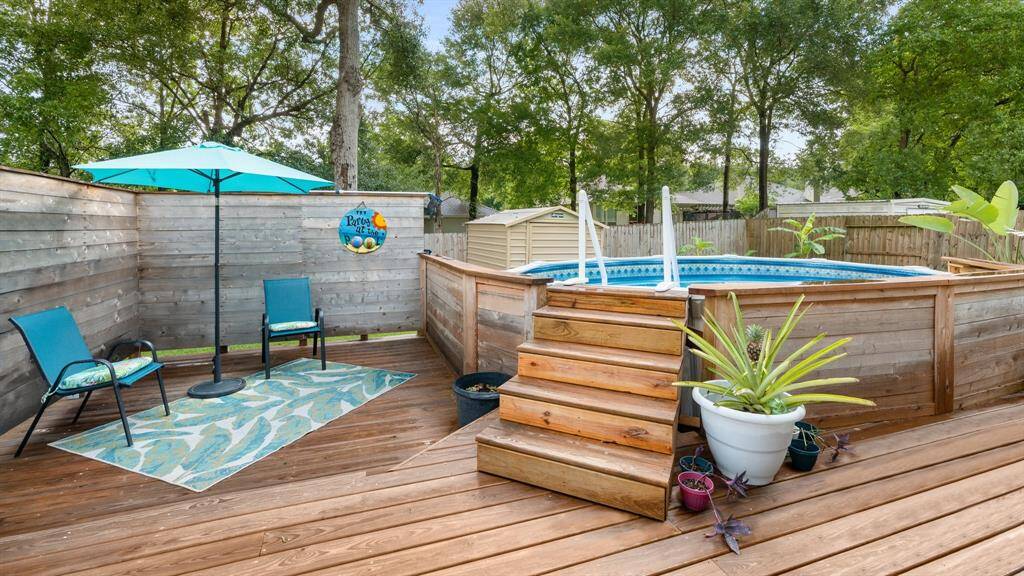 spend the summers in this Doughboy pool with a private sun deck & custom bar ledge. Pool & all decking completed Summer of 2024. This is not your average above ground pool, this a steel constructed 10x15 with pool & pool pump transferable warranties