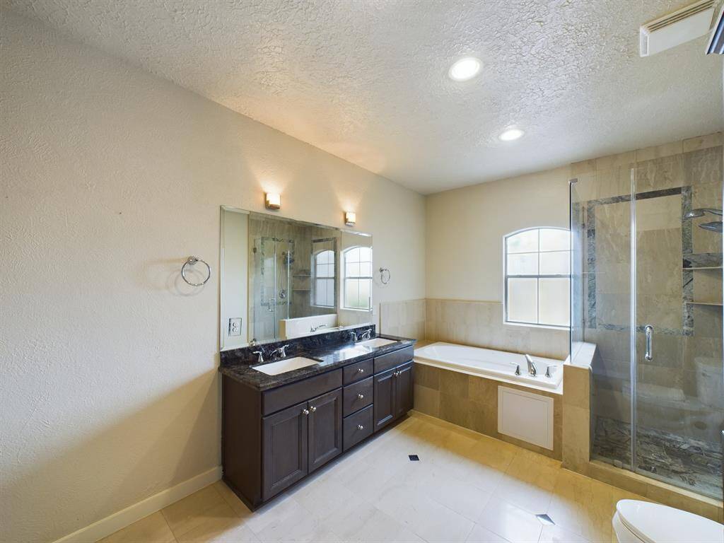 Large Dual Vanity