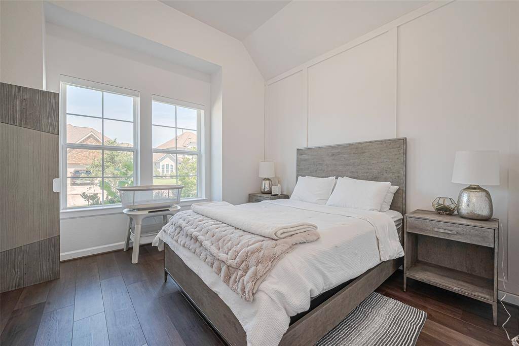 2nd bedroom 1st floor
