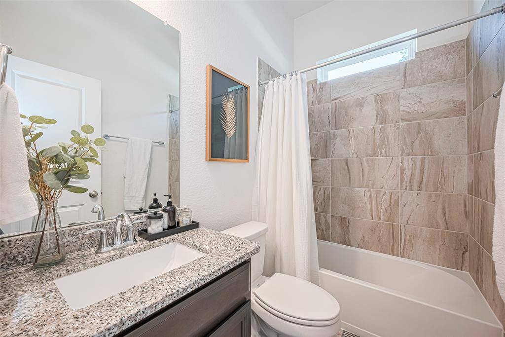 bathroom 1st floor