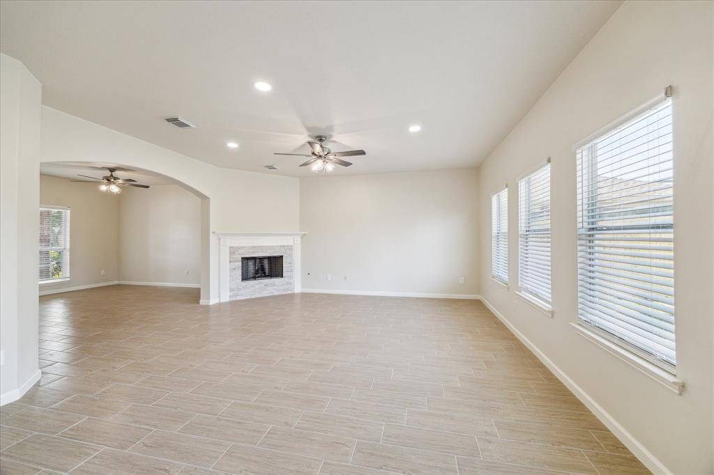 Wow, huge open living room!